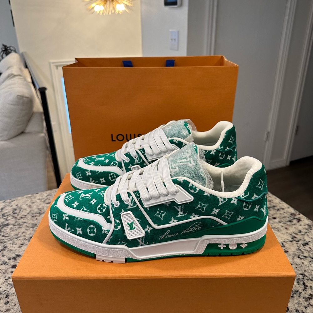 LOUIS VUITTON TRAINERS DESIGNED BY
(Virgil Abloh)